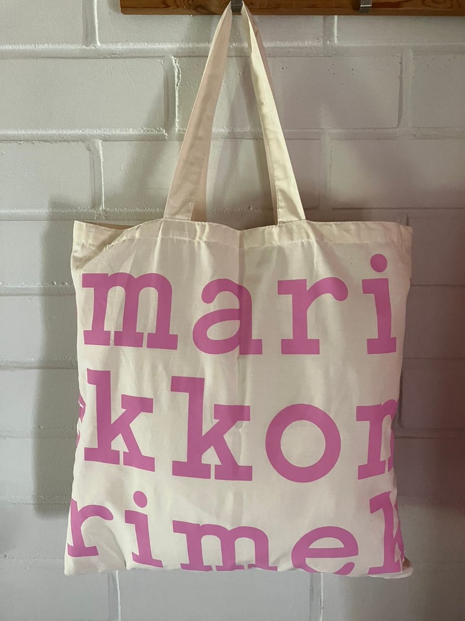 Marimekko logokassi ekopuuvillaa 45x47 cm