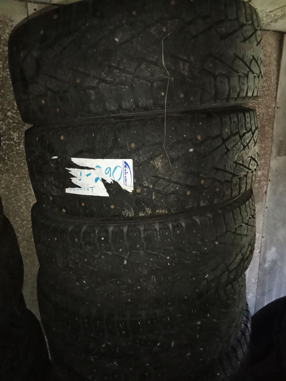 225/65 r16 C