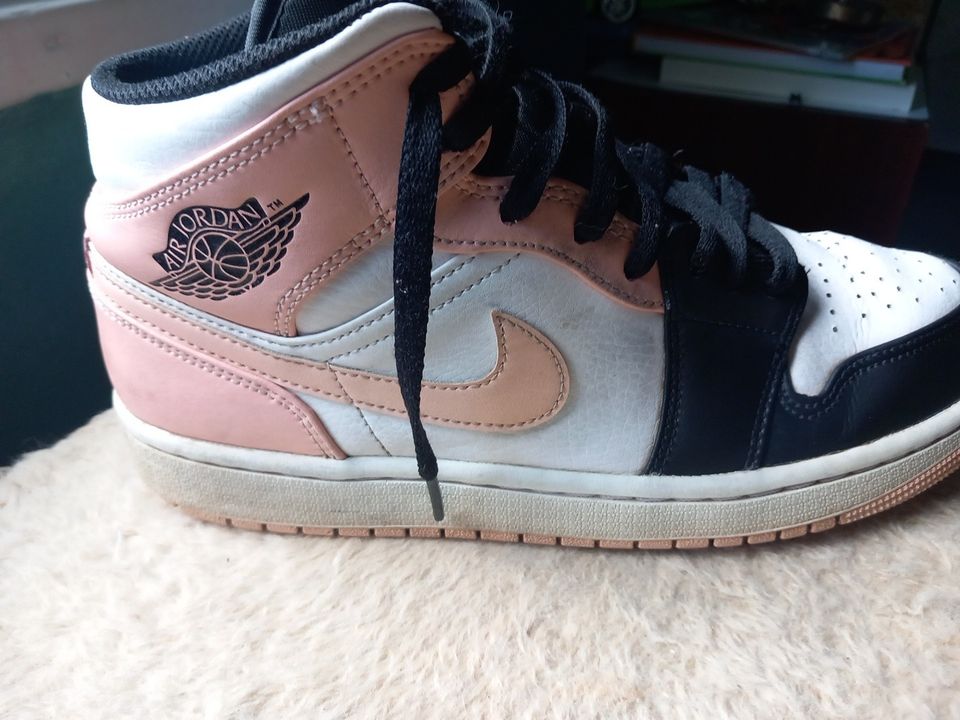 Jordan 1