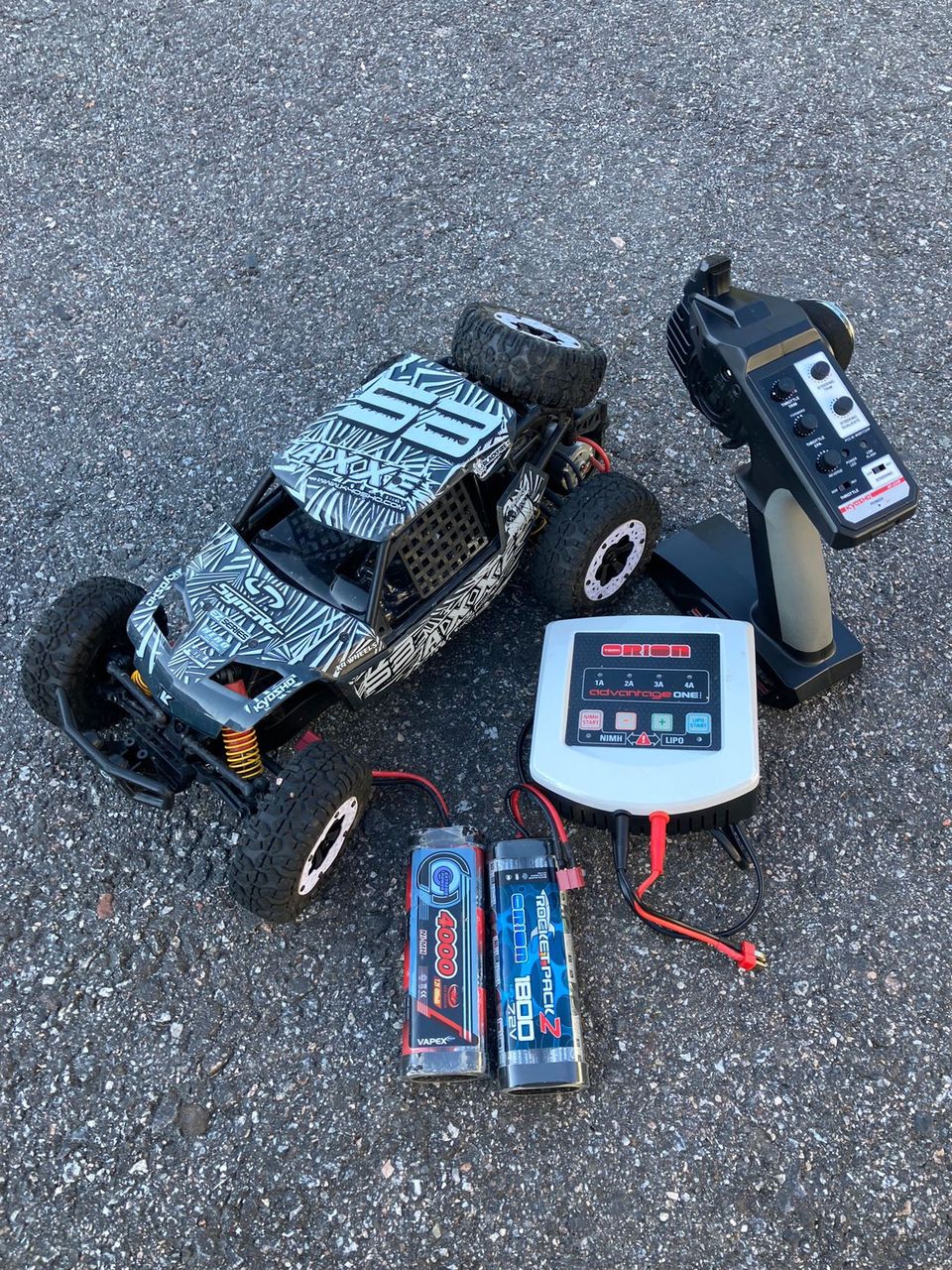 RC-auto Kyosho Axxe (ez series)