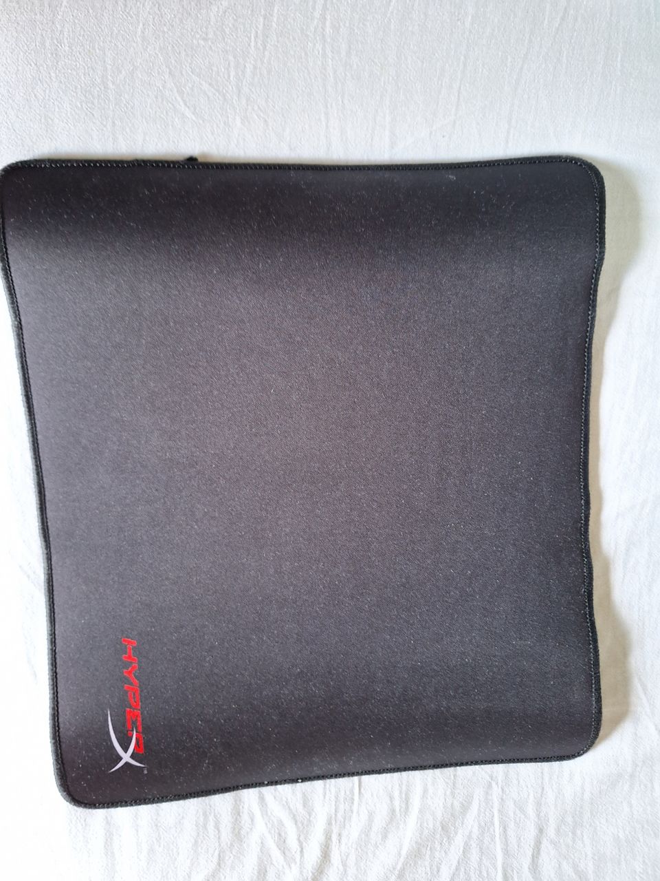 Uudenveroinen HyperX hiirimatto 36x30cm (M)