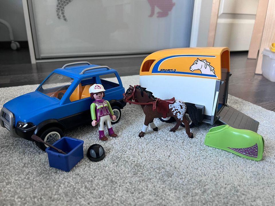 Playmobil hevostraileri ja vetoauto 5223