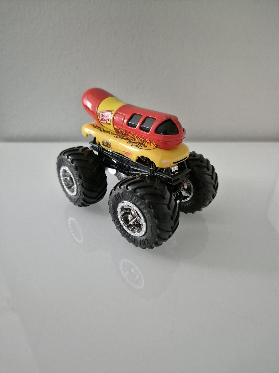 Hot Wheels Monster truck (Oscar Mayer)