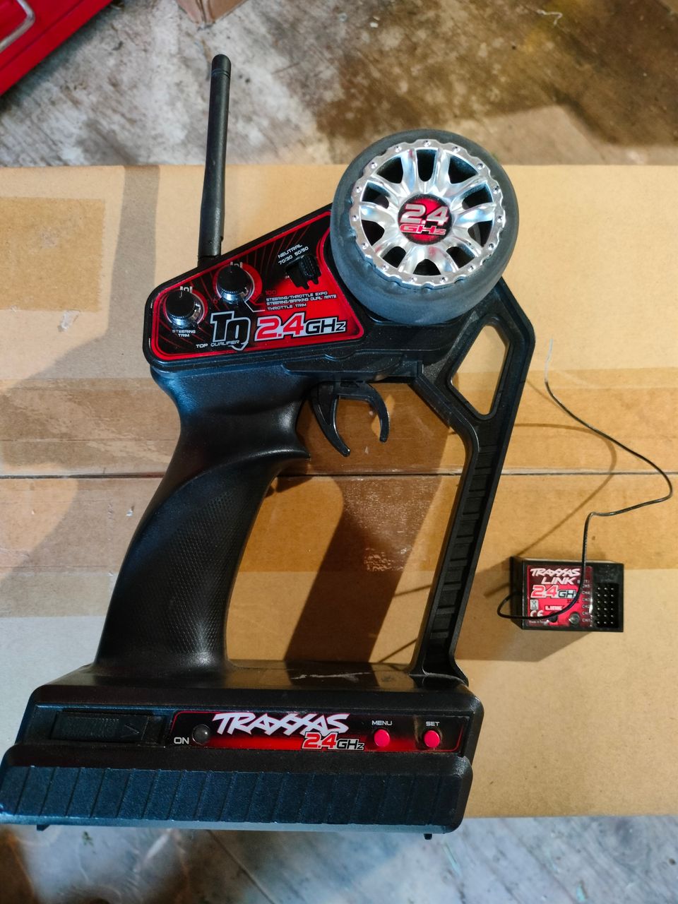 Traxxas tq radio ja vastaanotin