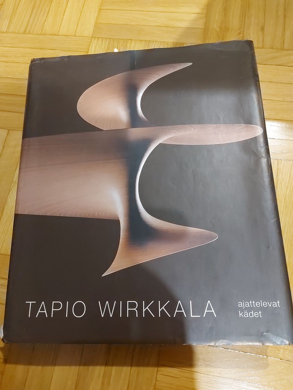 Tapio Wirkkalan kirja