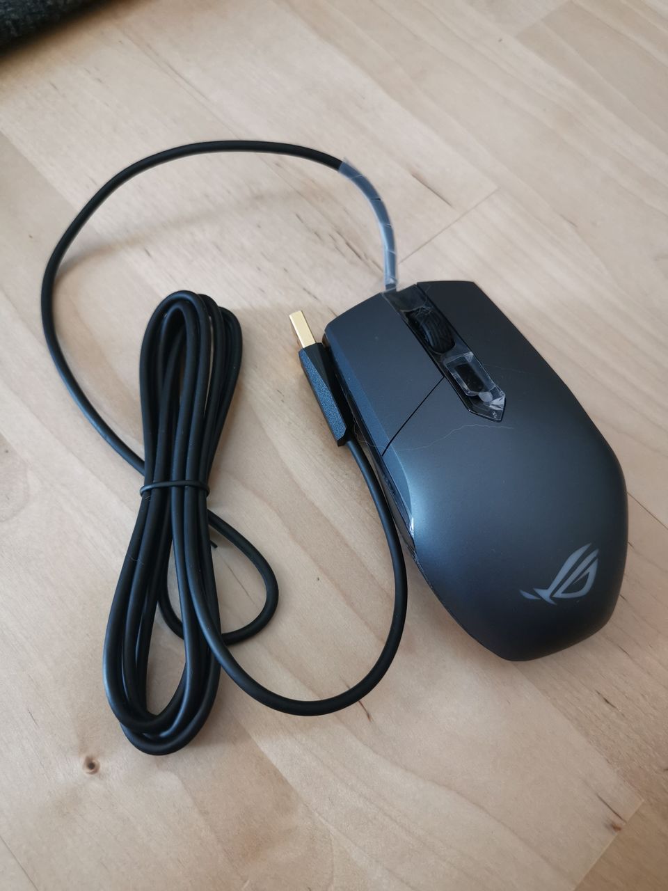 Asus ROG Strix Impact mouse