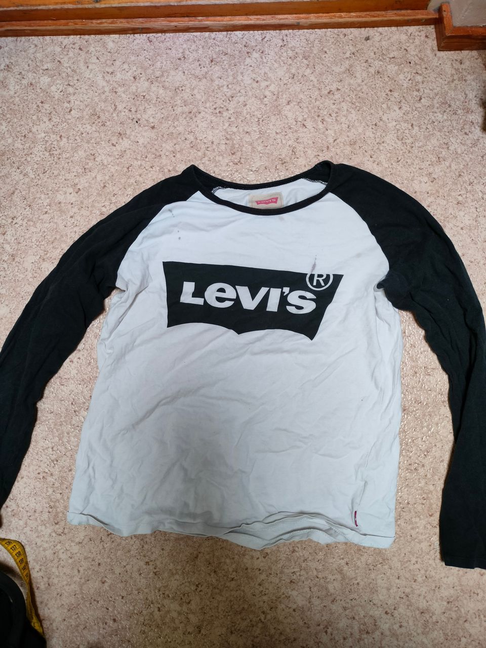 Levi's paita