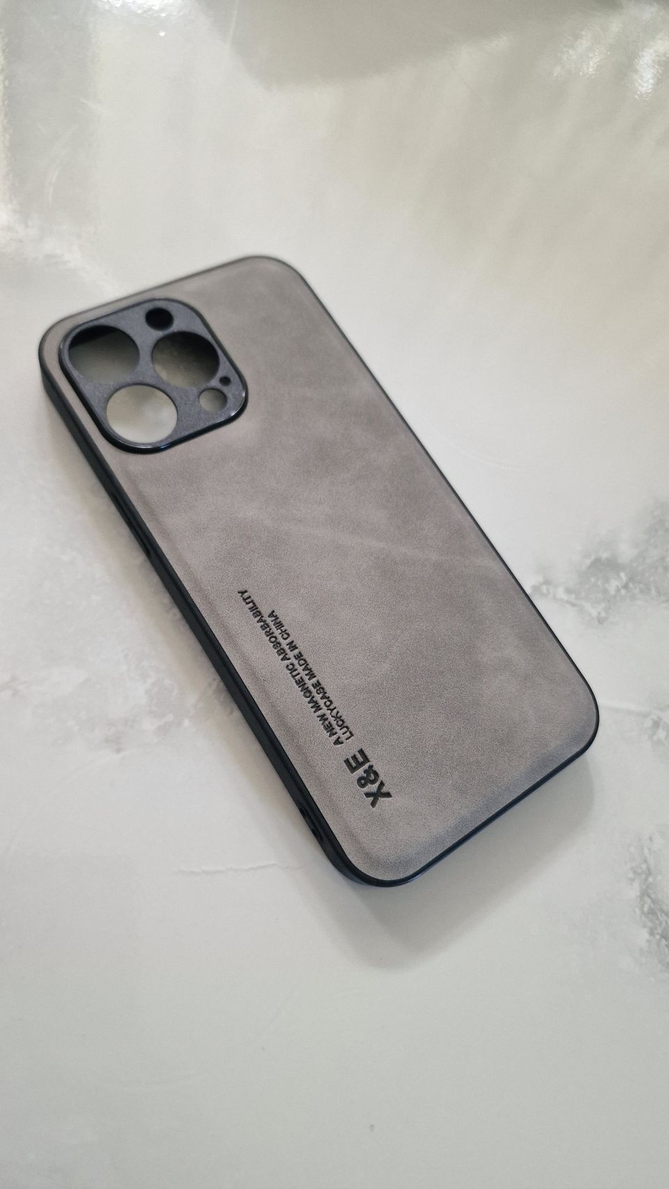 Apples iPhone 15 Pro Max Cases Dark Light Grey