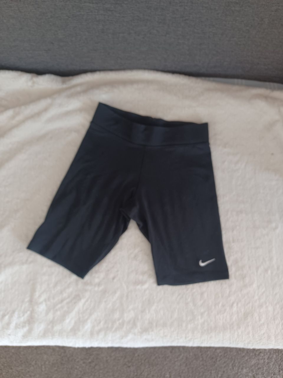 Nike puuvilla biker shortsit S