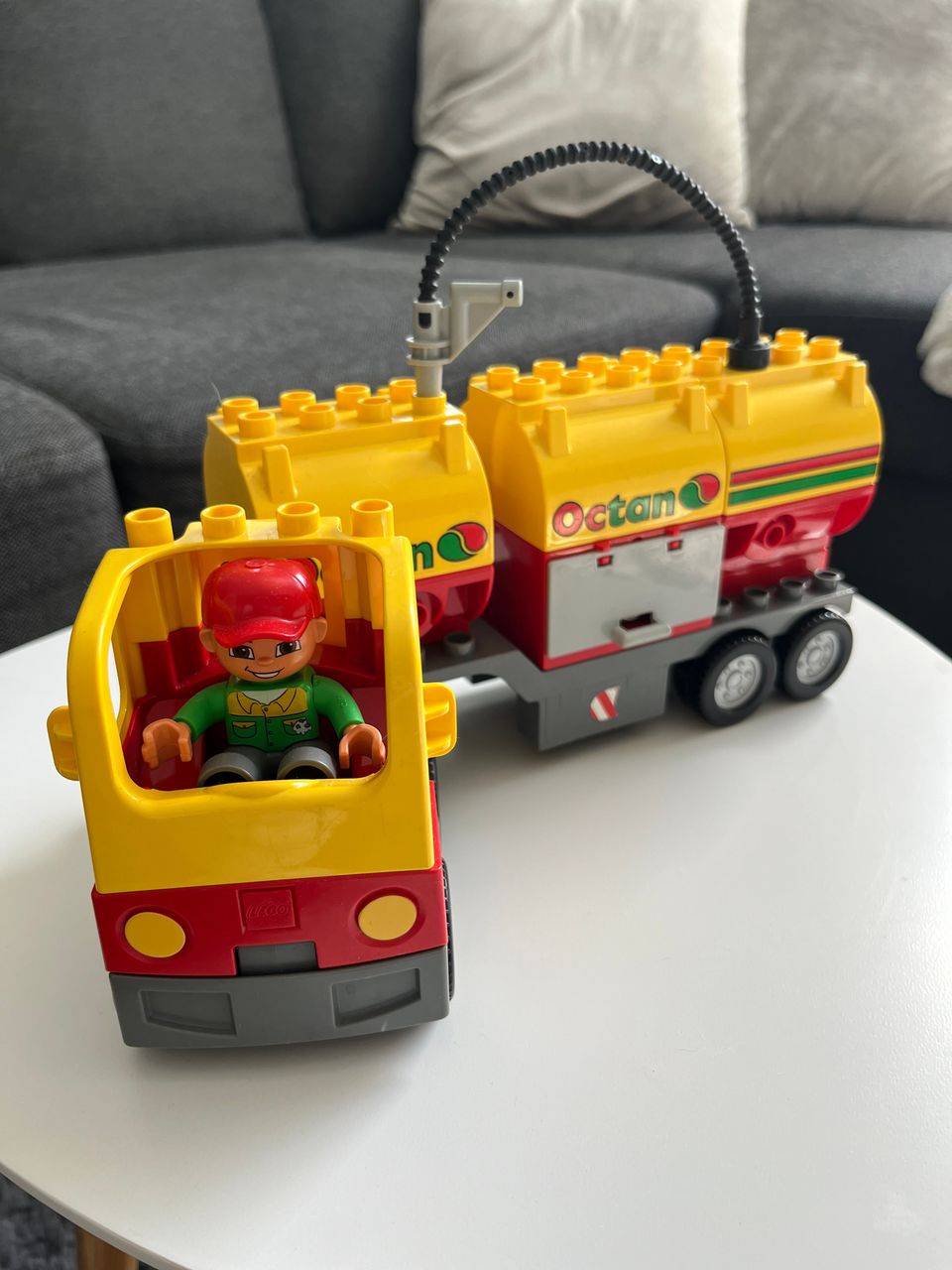 Lego Dublo tanker truck
