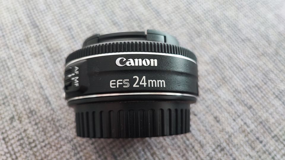 Canon EF-S 24 mm f/2,8 STM