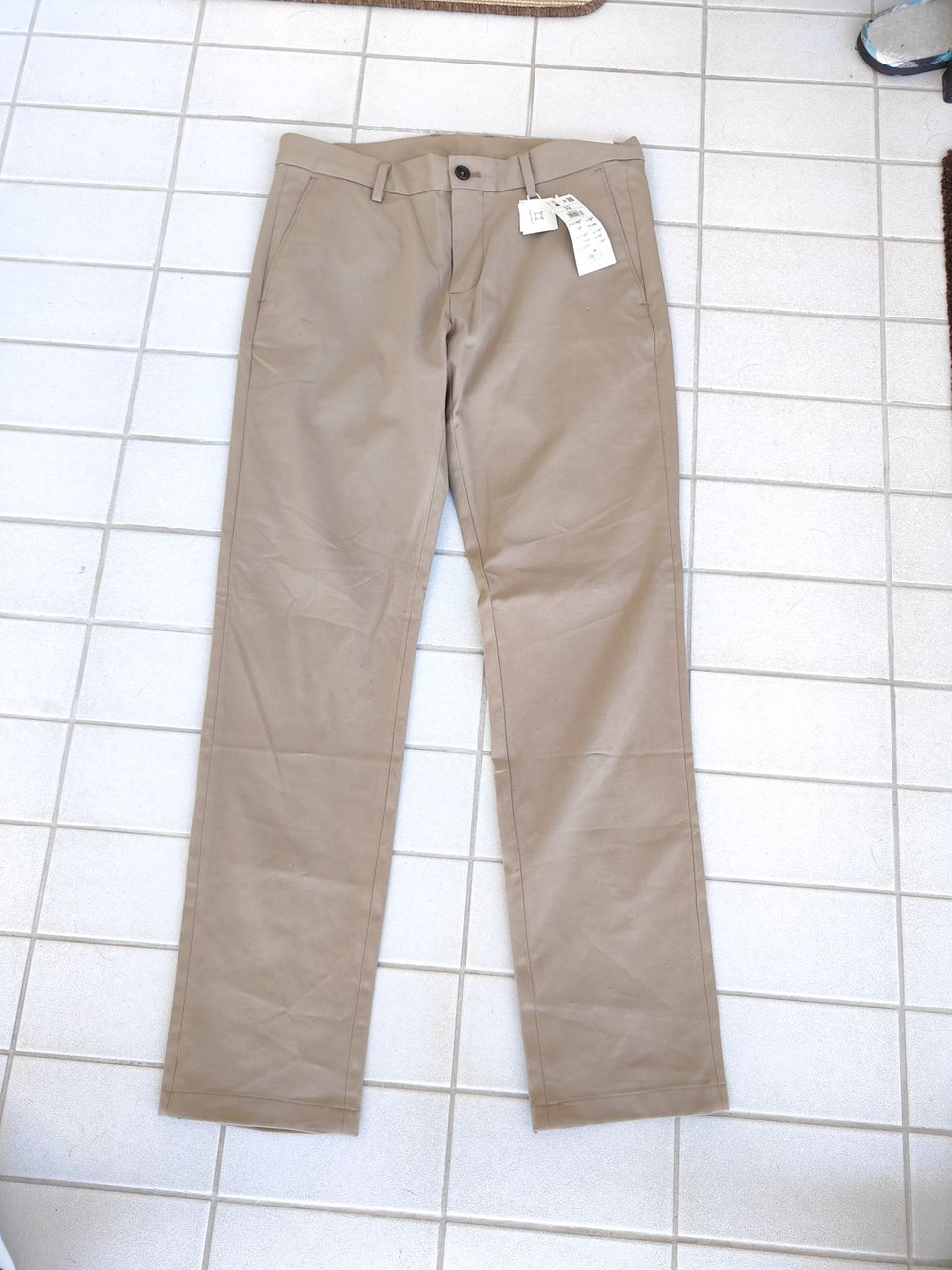 Uudet Reserved slim fit chinot, koko 32