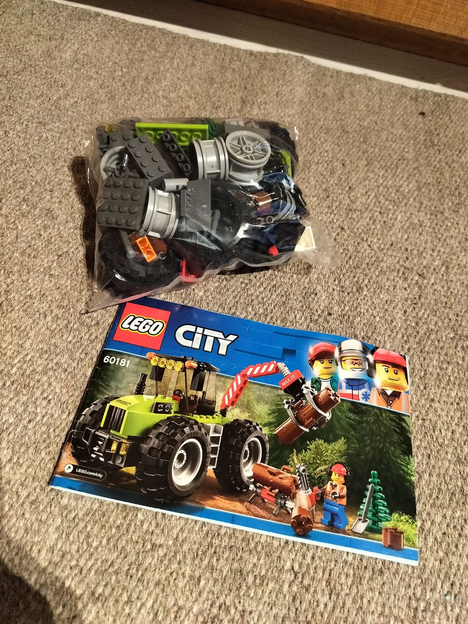 Lego City metsätraktori
