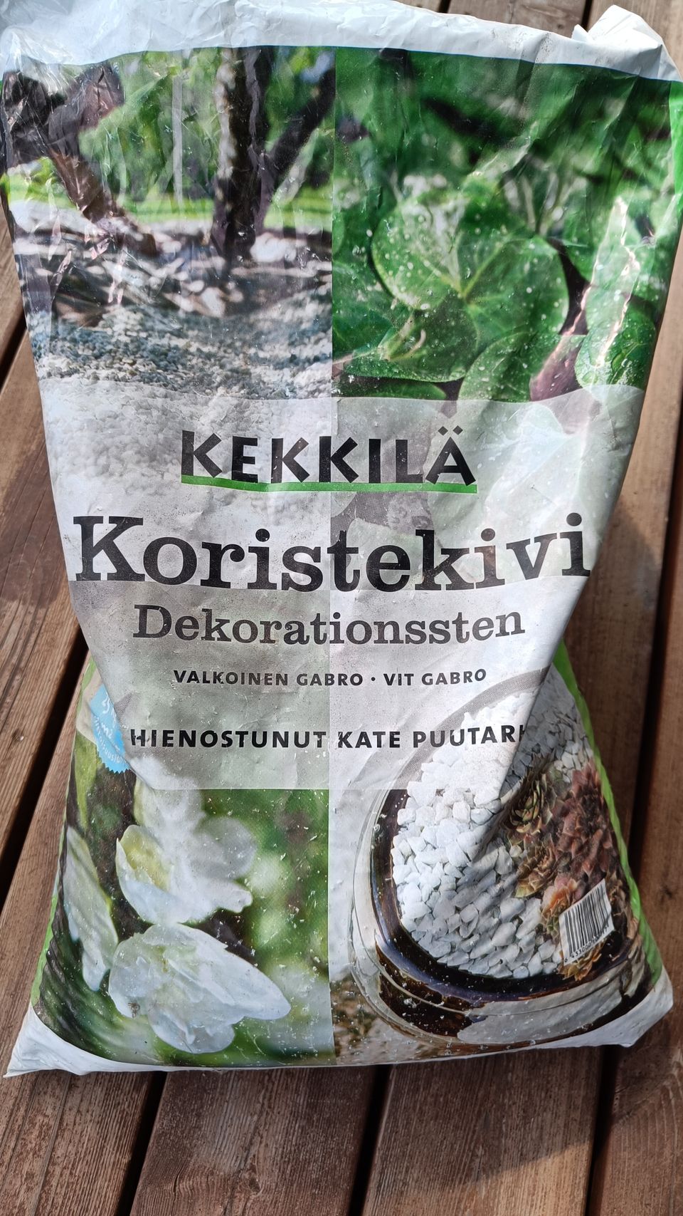 Koristekivi valkoinen