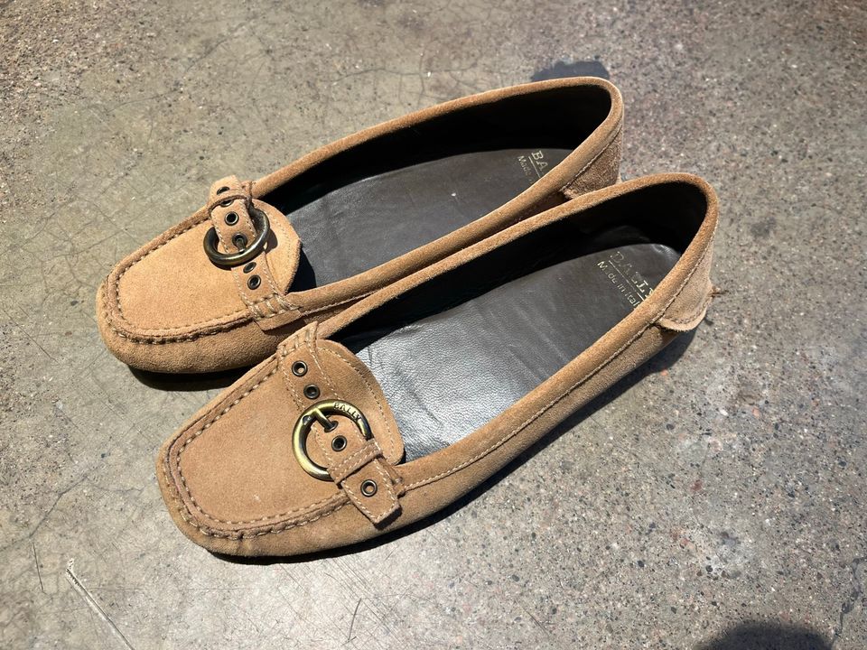 Bally loaferit