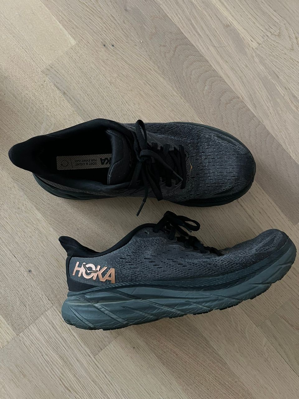 Hoka Clifton 8, 40