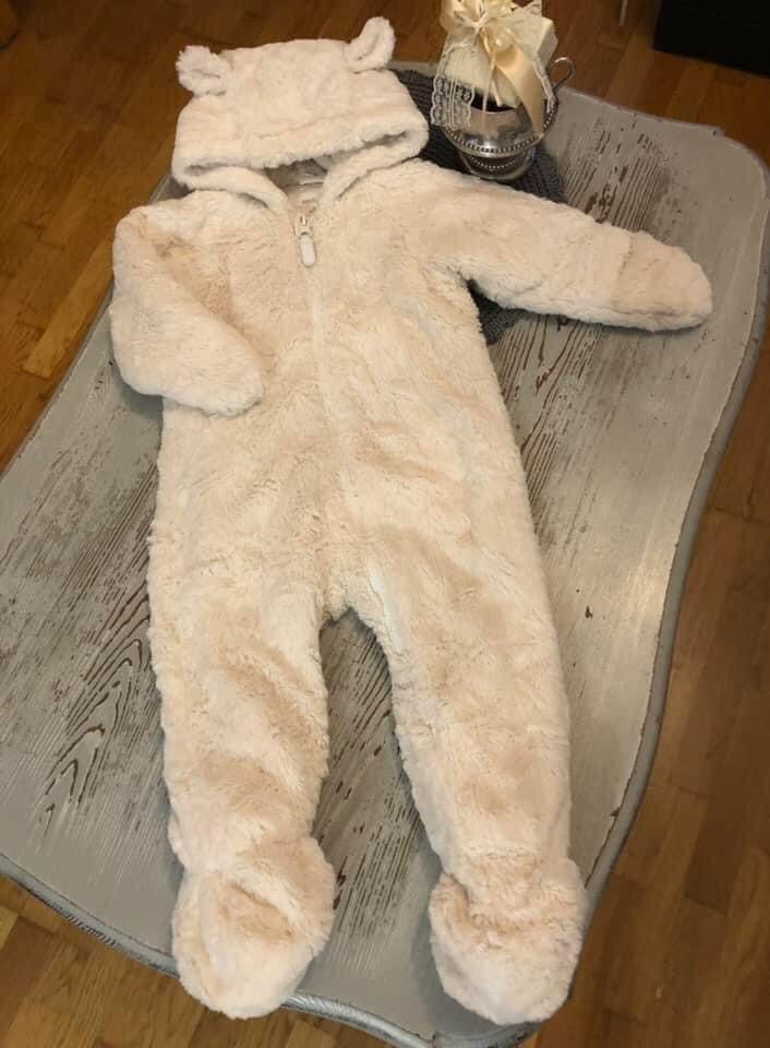 Newbie: Teddykarvahaalari kokoa 74 cm