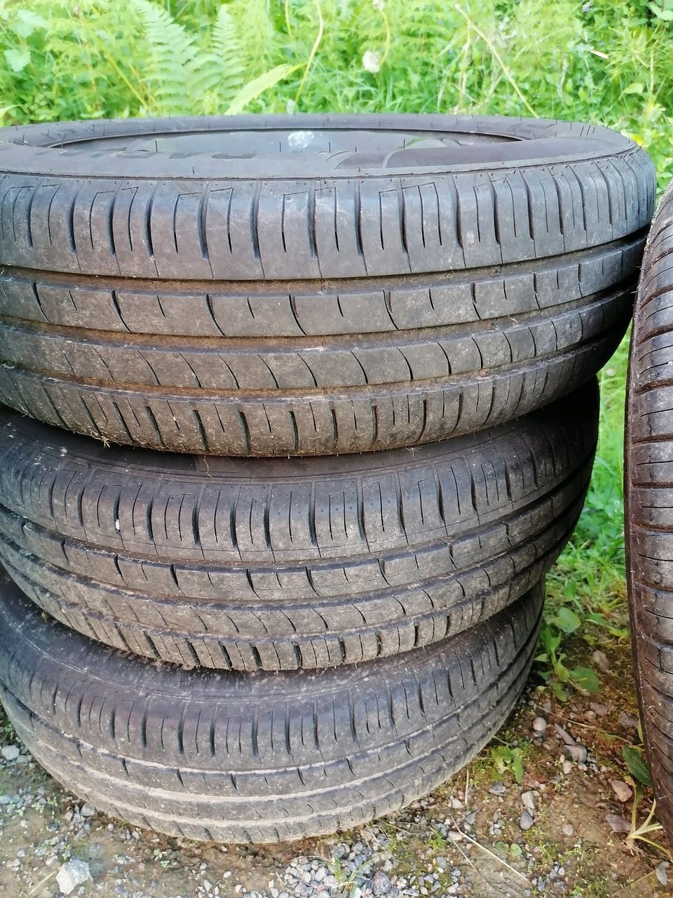 Minerva 174/65R14 kesärenkaat