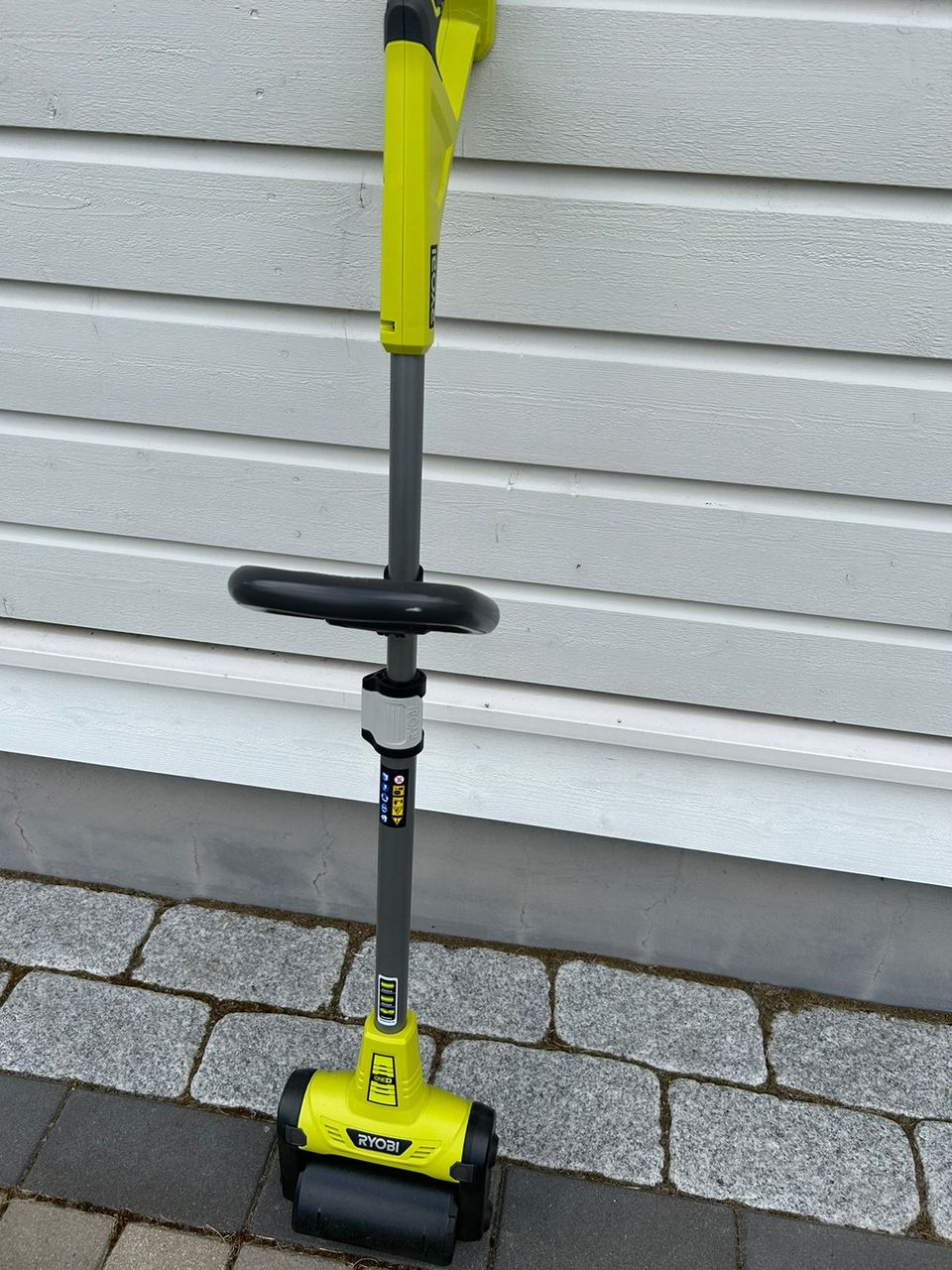 Ryobi terassiharja