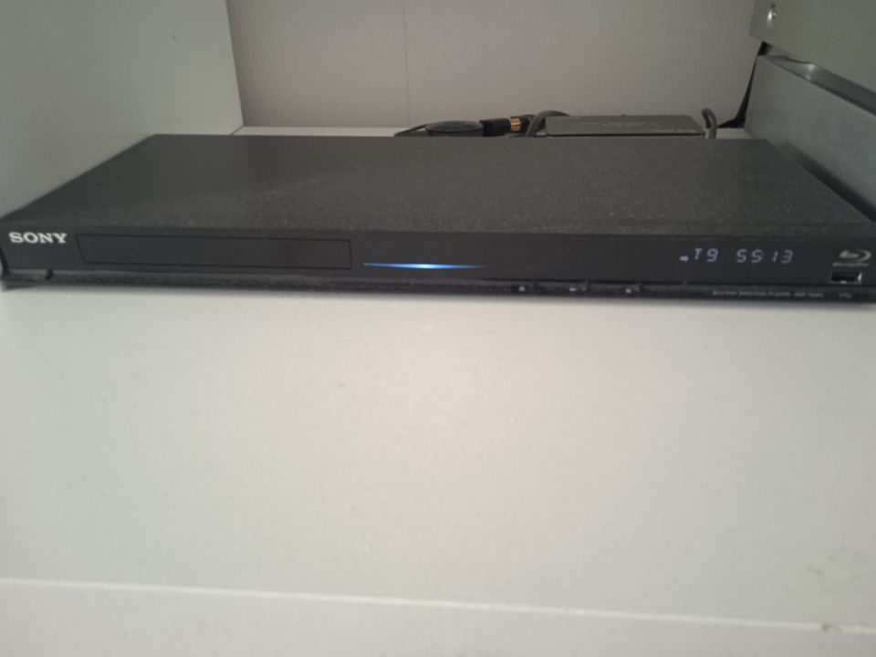 Sony BDP-S380 blu-ray soitin