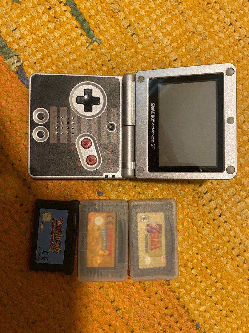 Vuokrataan - Gameboy Advance SP