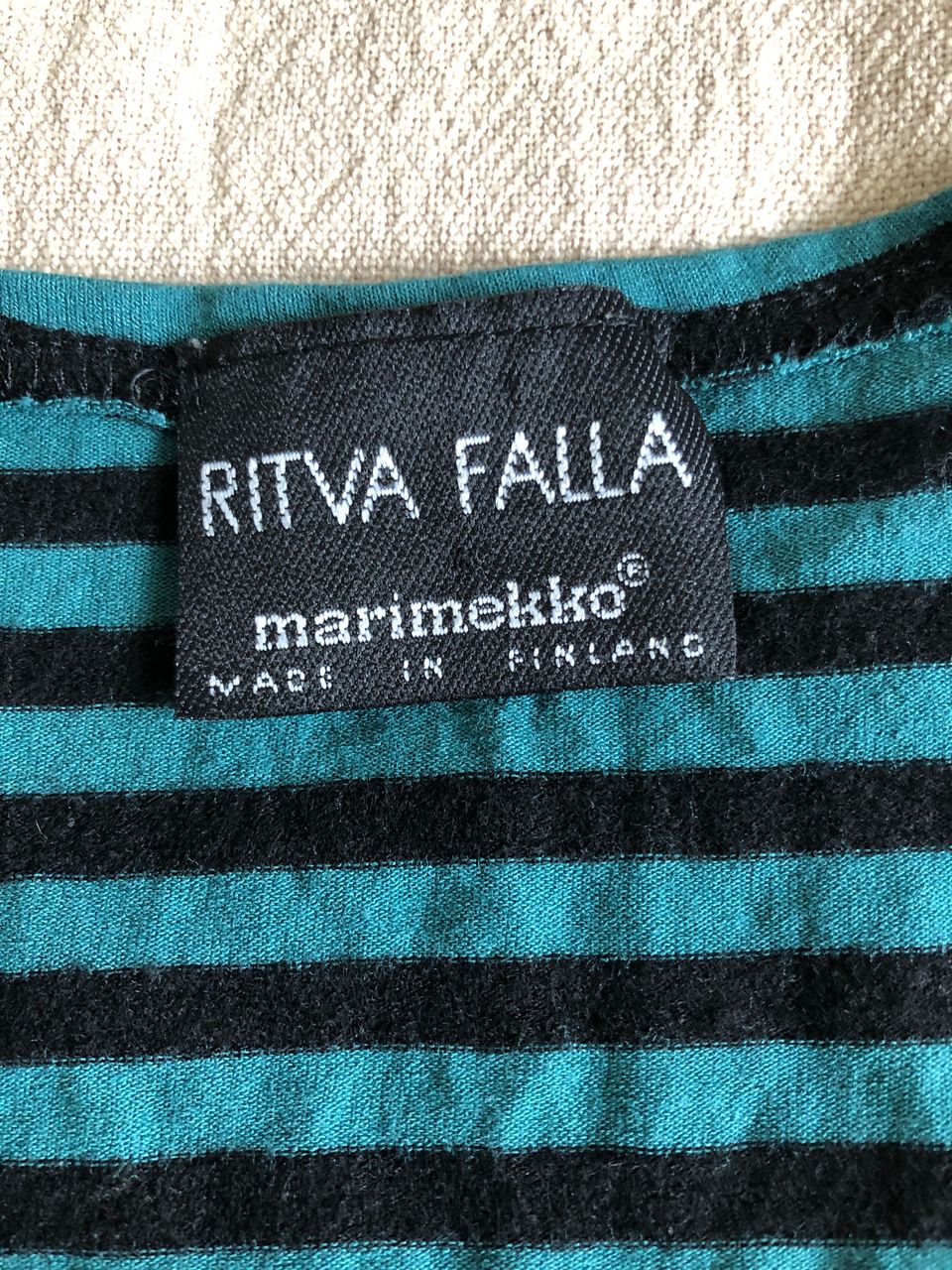 Marimekko paita Ritva Falla, made in Finland, koko M