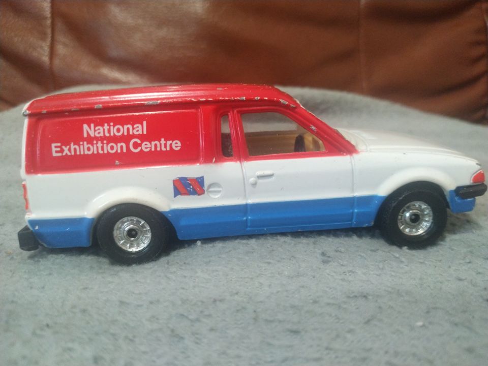 Corgi Ford Escort van