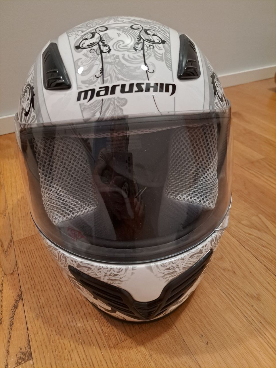 Moottoripyörä kypärä Marushin 999RS XS