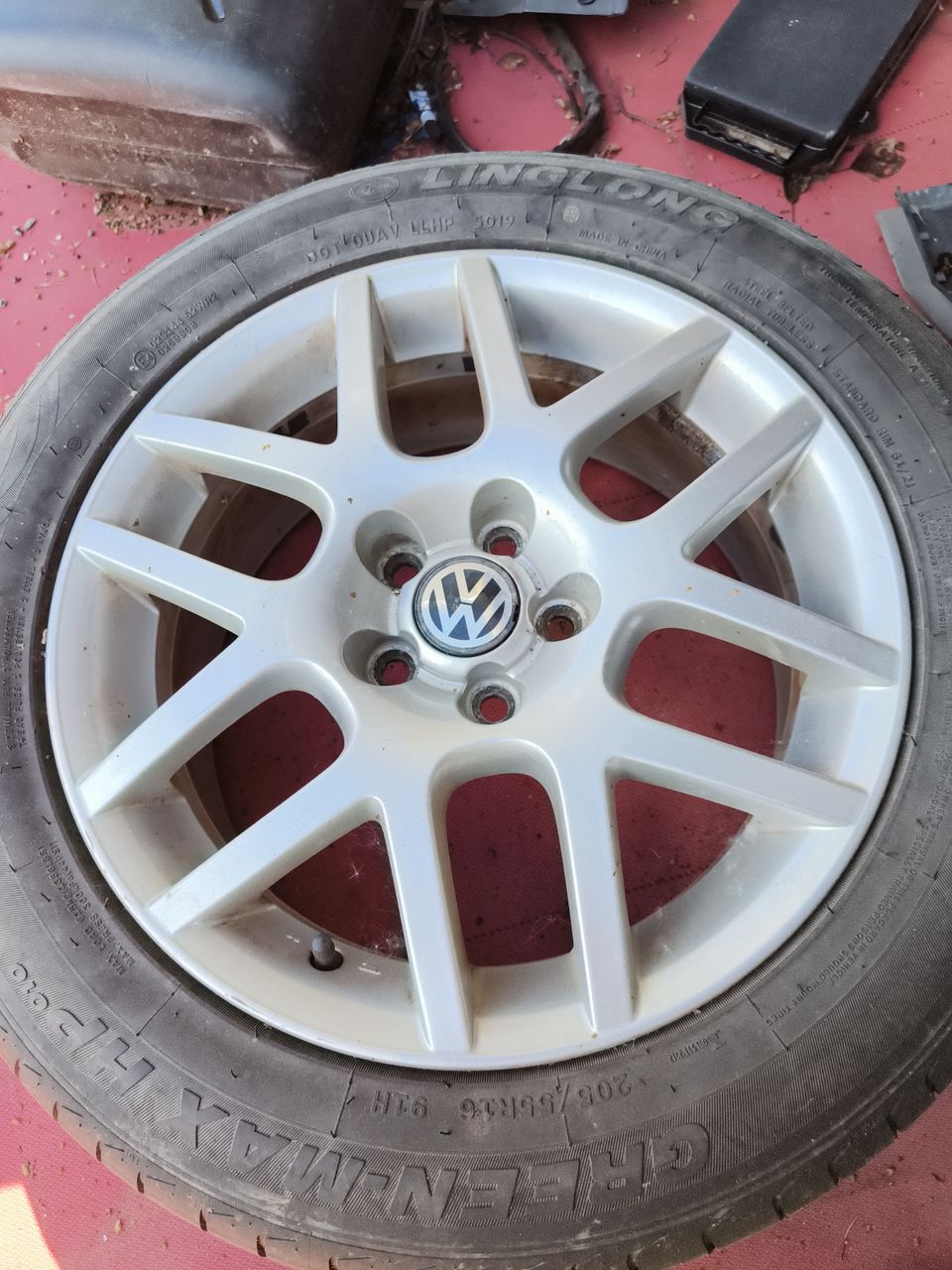 16" Vw alkuperäiset aluvanteet