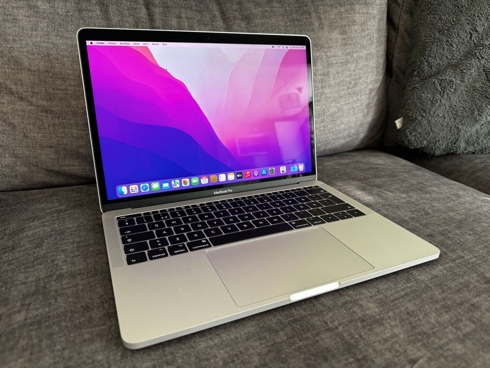 Apple MacBook Pro 13" Silver 256GB 2-USB