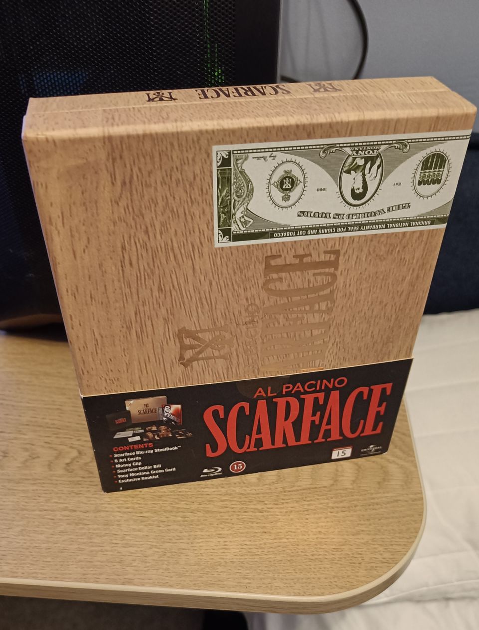 Scarface Cigar Box edition keräilyesine