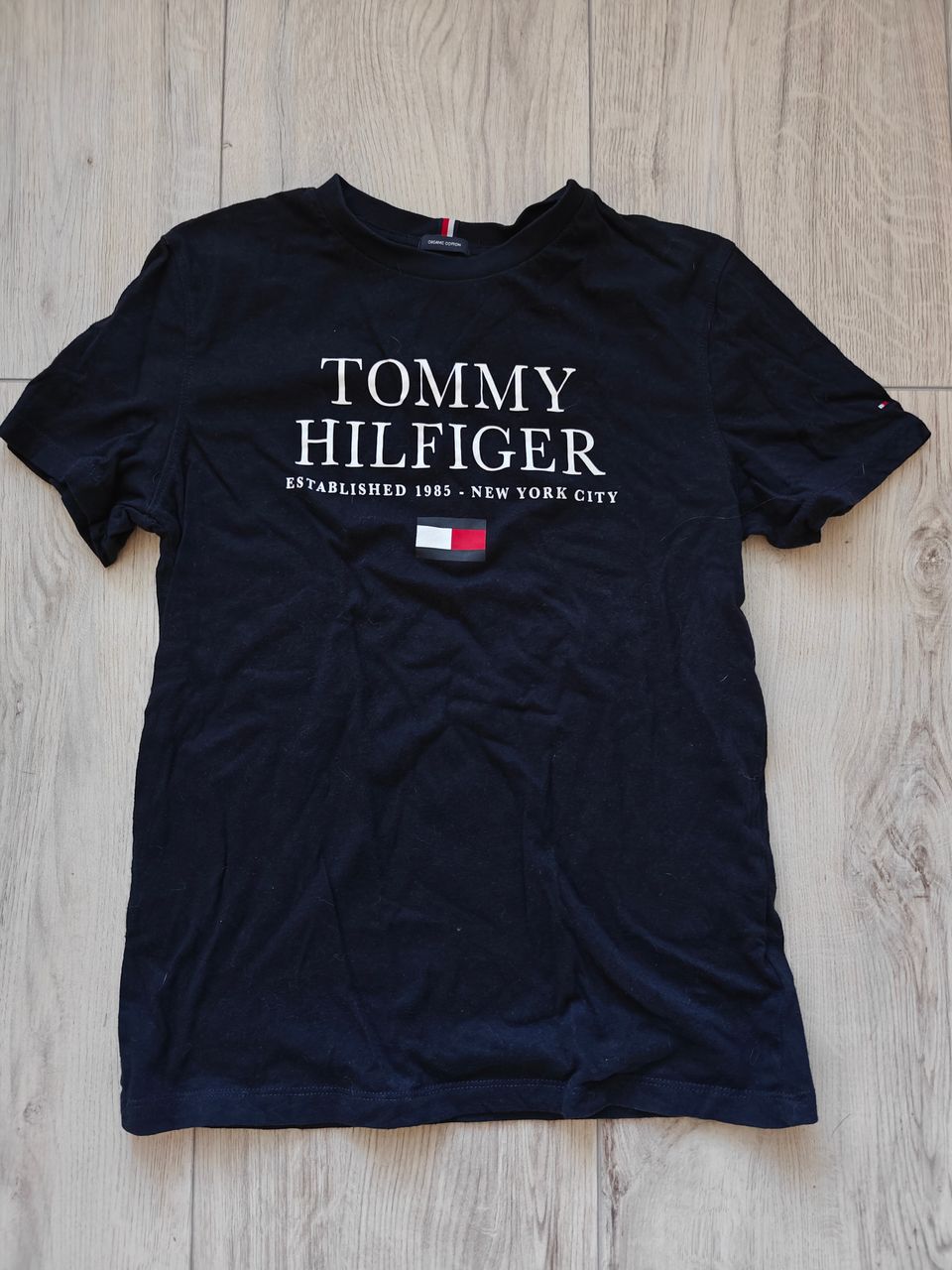 Tommy Hilfiger t-paita koko 164