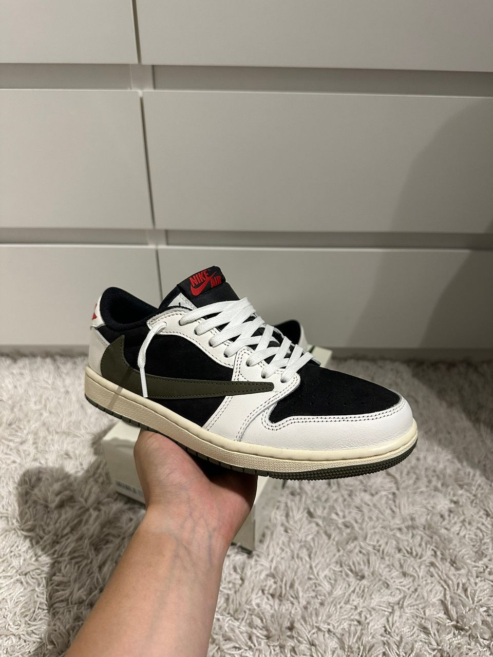 Jordan 1 low Travis Scott olive