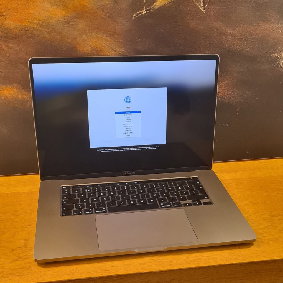 Apple MacBook Pro 16" 2019 (32GB / 1TB), sis. ALV 24%