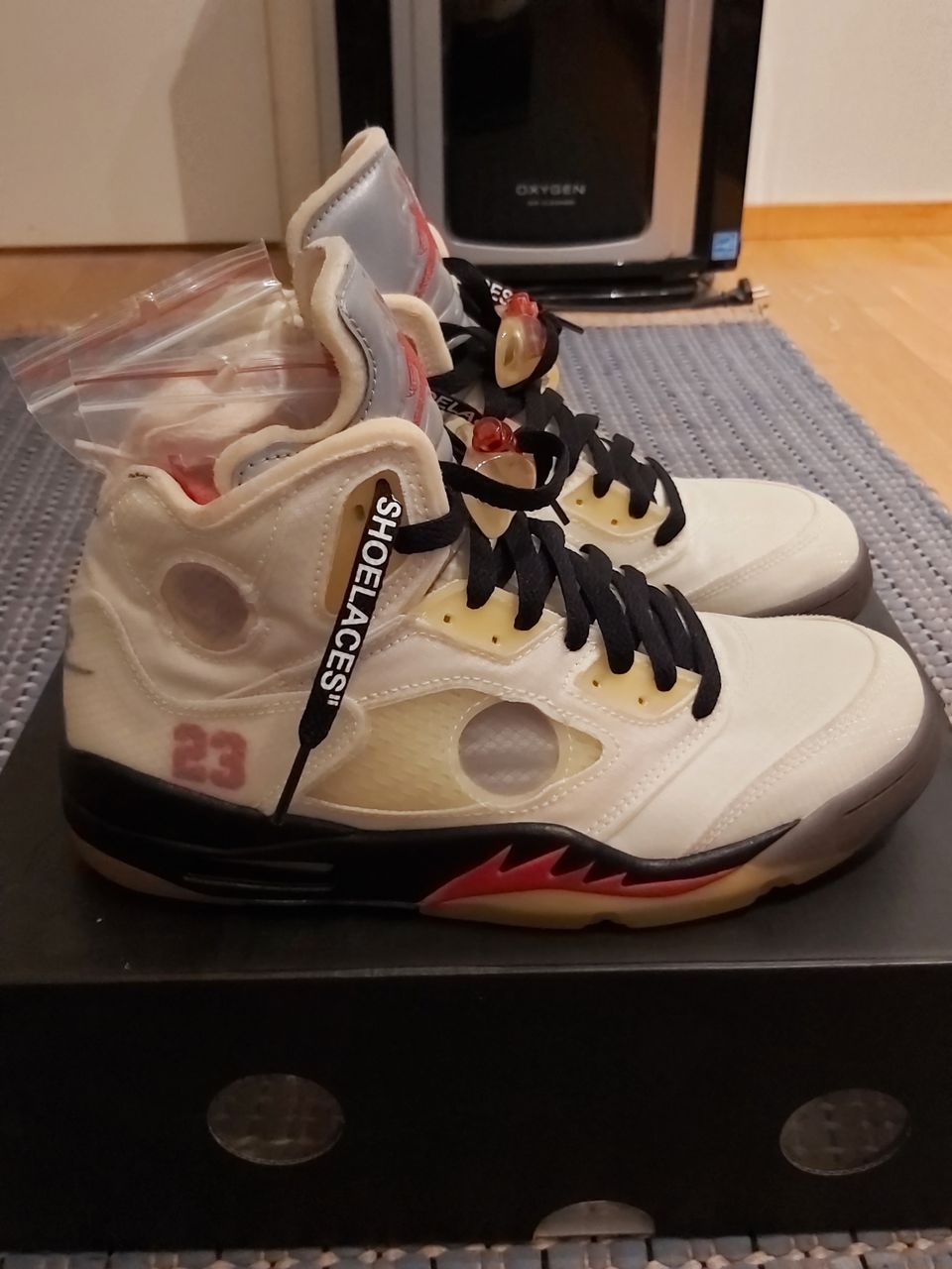 Used Off White Jordan 5 Sail