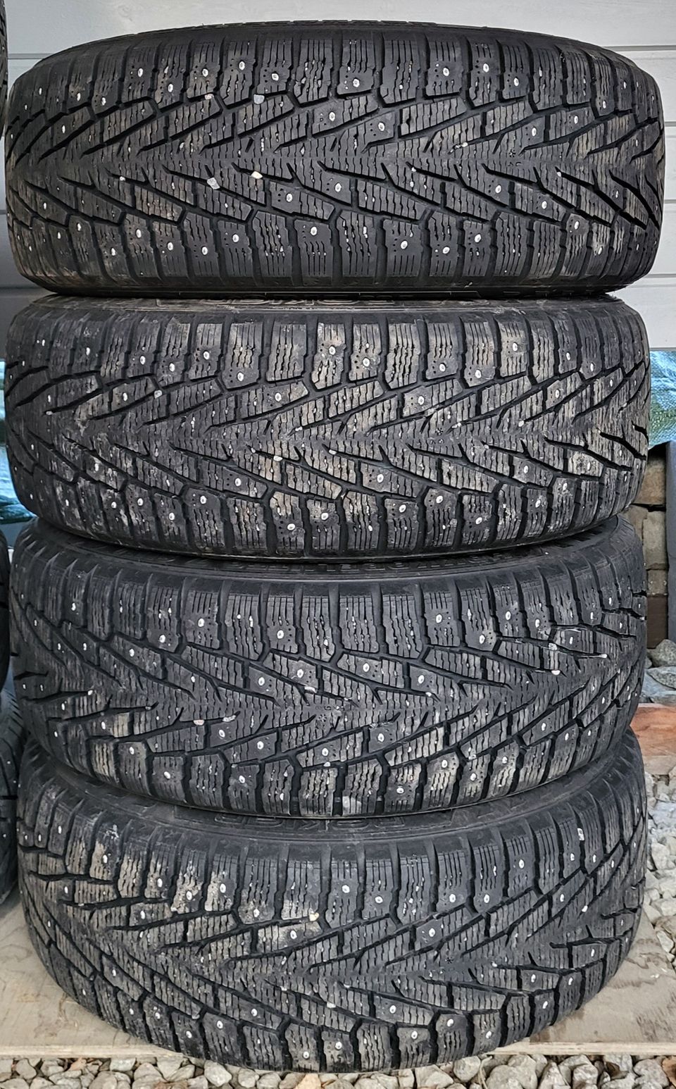 Nokia Hakkapeliitta 7 SUV 225/60 R 17 99T