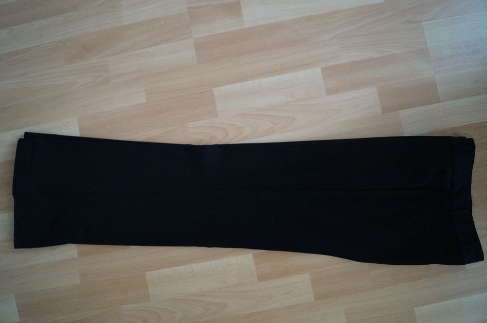 ESPRIT mustat leveät housut koko 34 S