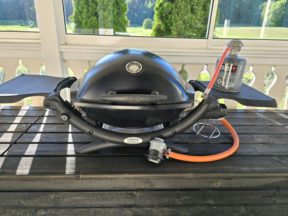 Weber Q1200 kaasugrilli