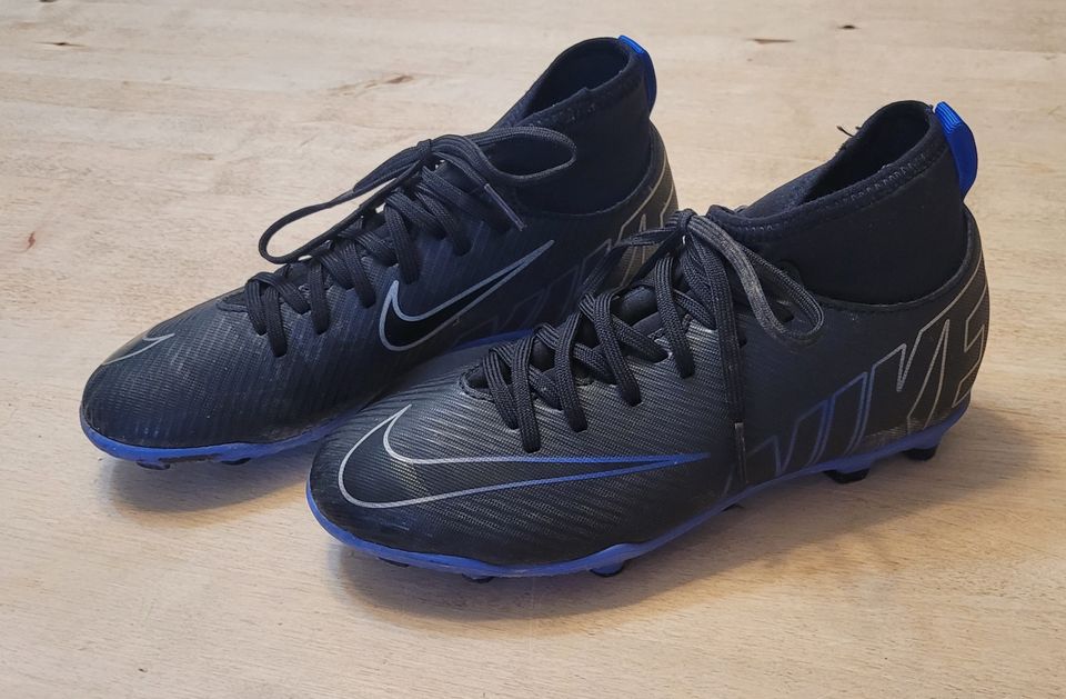 Nike Mercurial nappikset koko 35,5