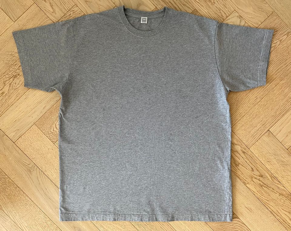Toteme - harmaameleerattu t-paita