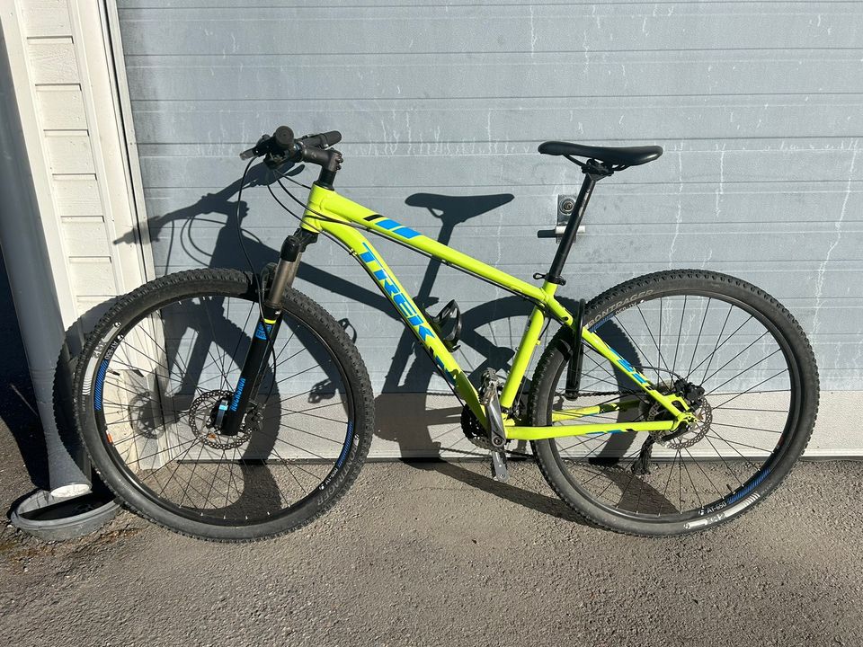 Trek X Caliber 7 maastopyörä, koko S/M