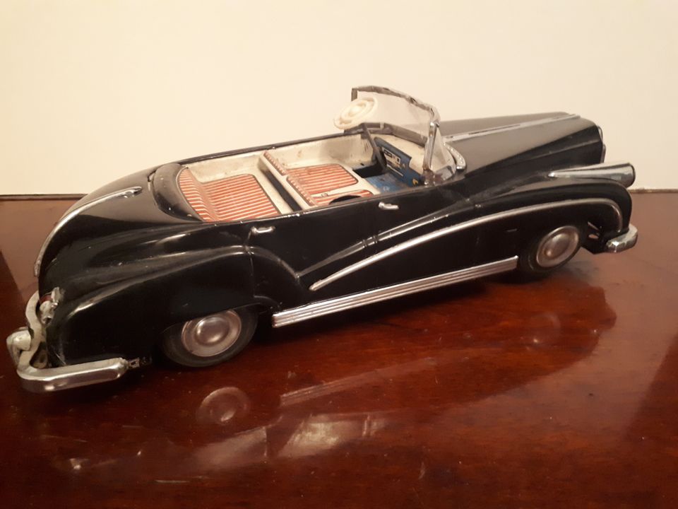 Peltiauto USA 1960 luvun aito lelu