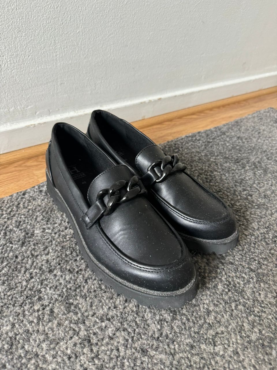 Loaferit 40