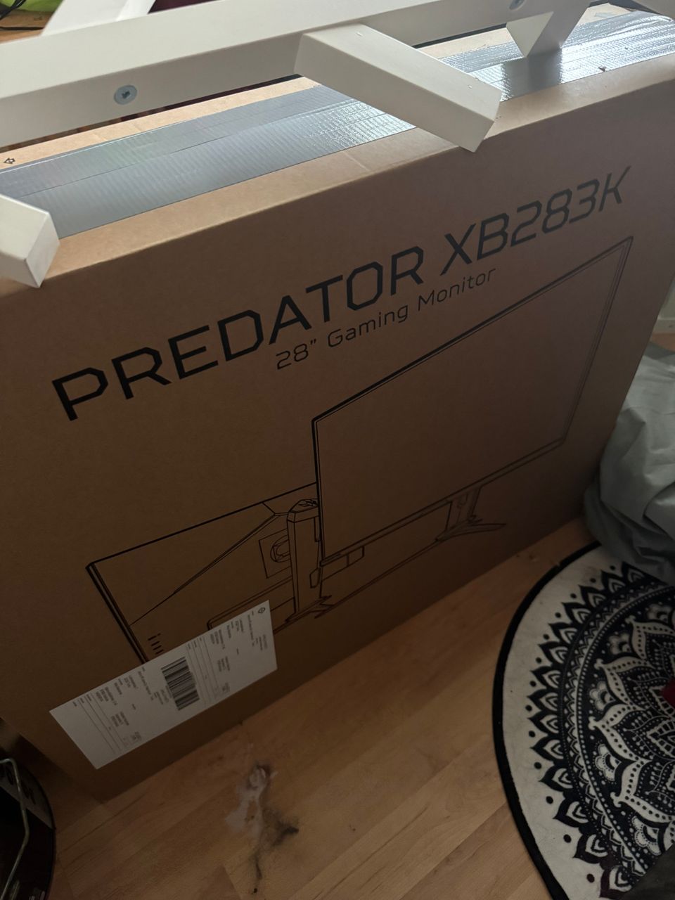Acer predator xb283k 4k pelinäyttö