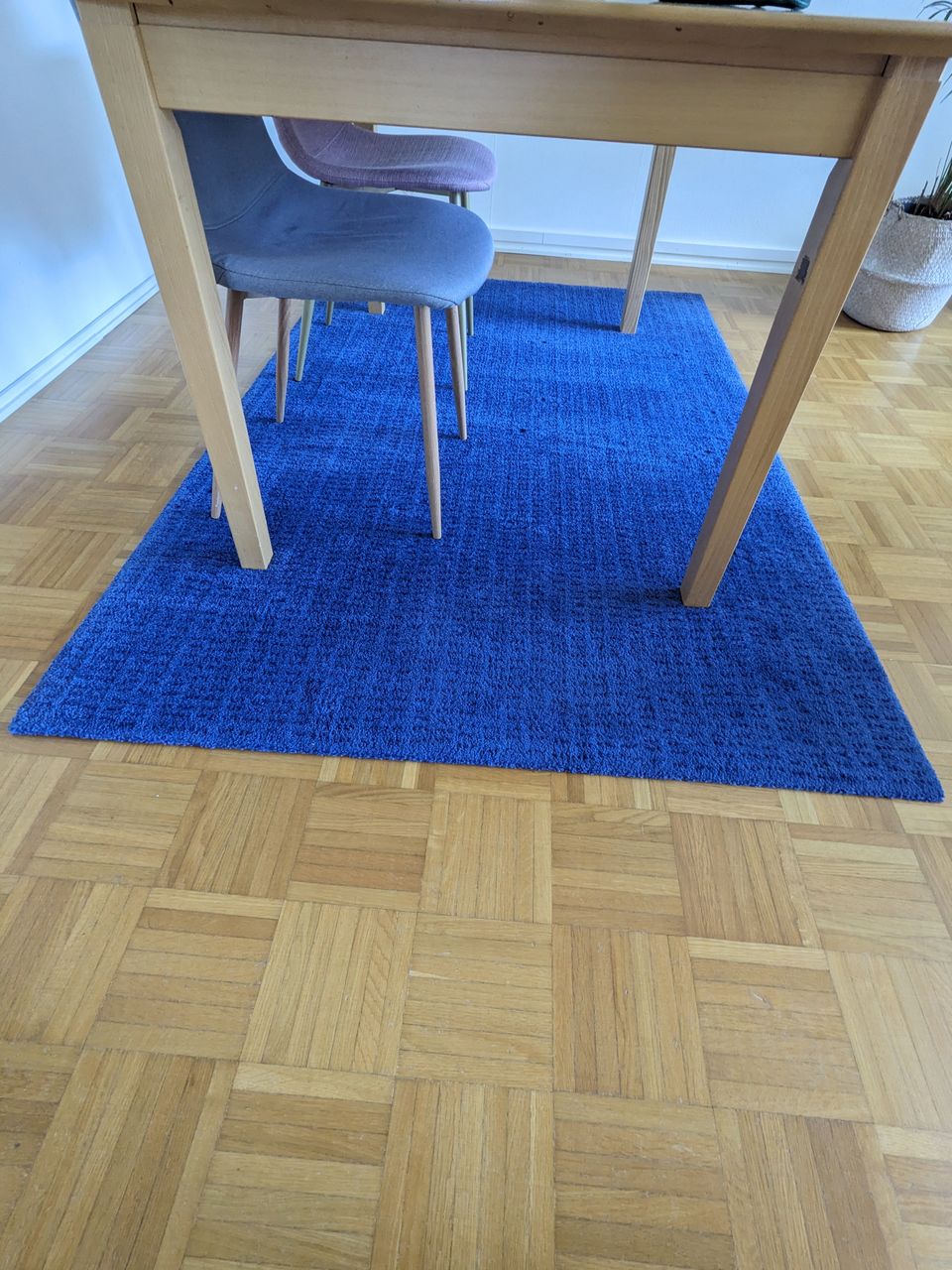 sininen matto - Blue Area Rug