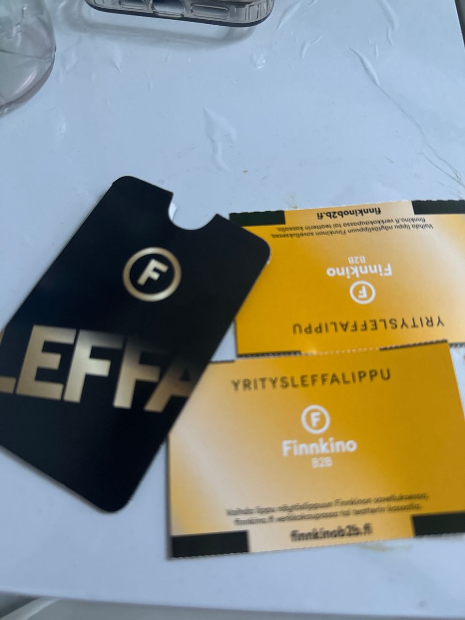 Kaksi leffalippua