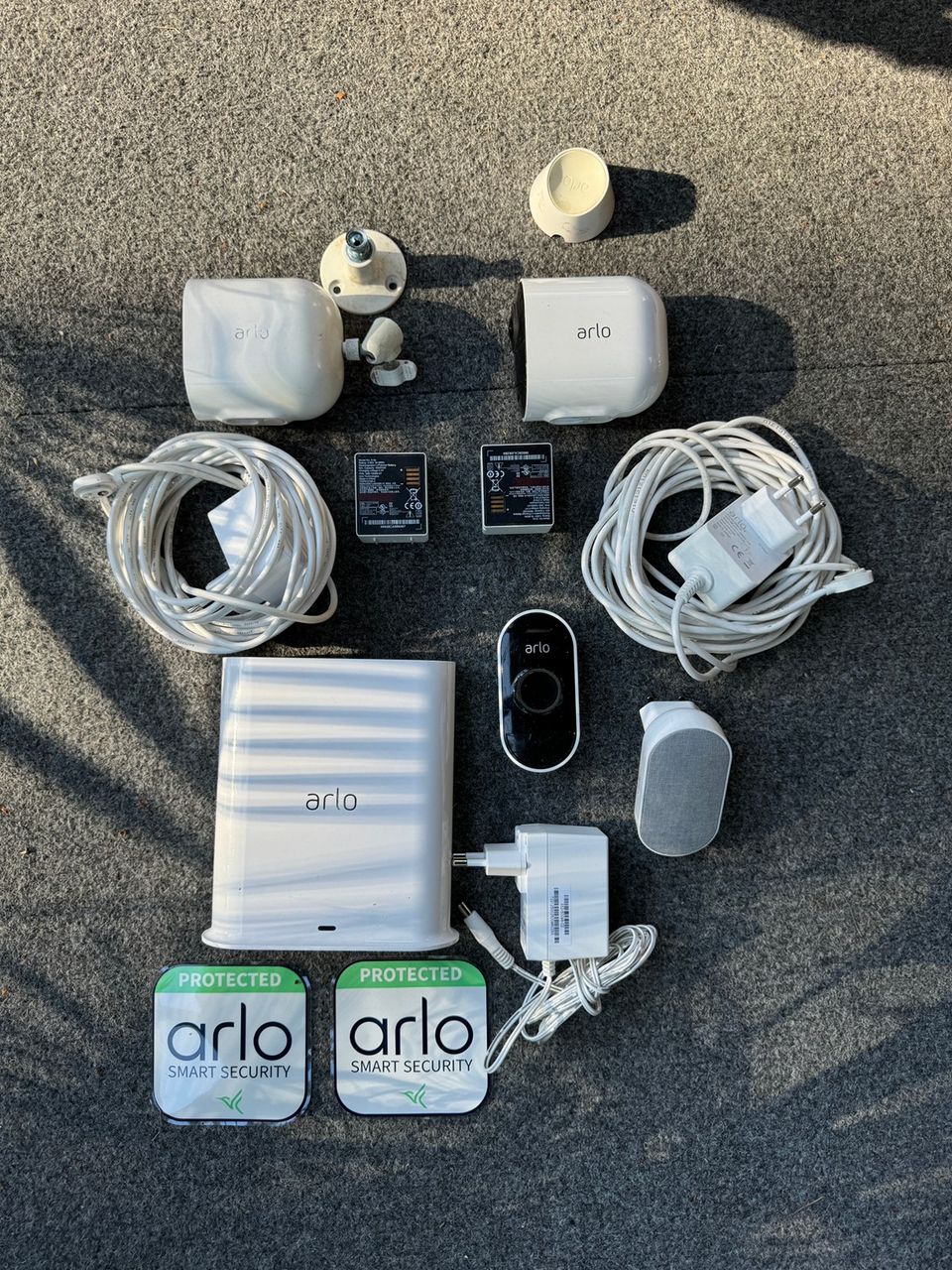 Arlo Ultra 4K langaton turvakamera (2 kpl, valkoinen)