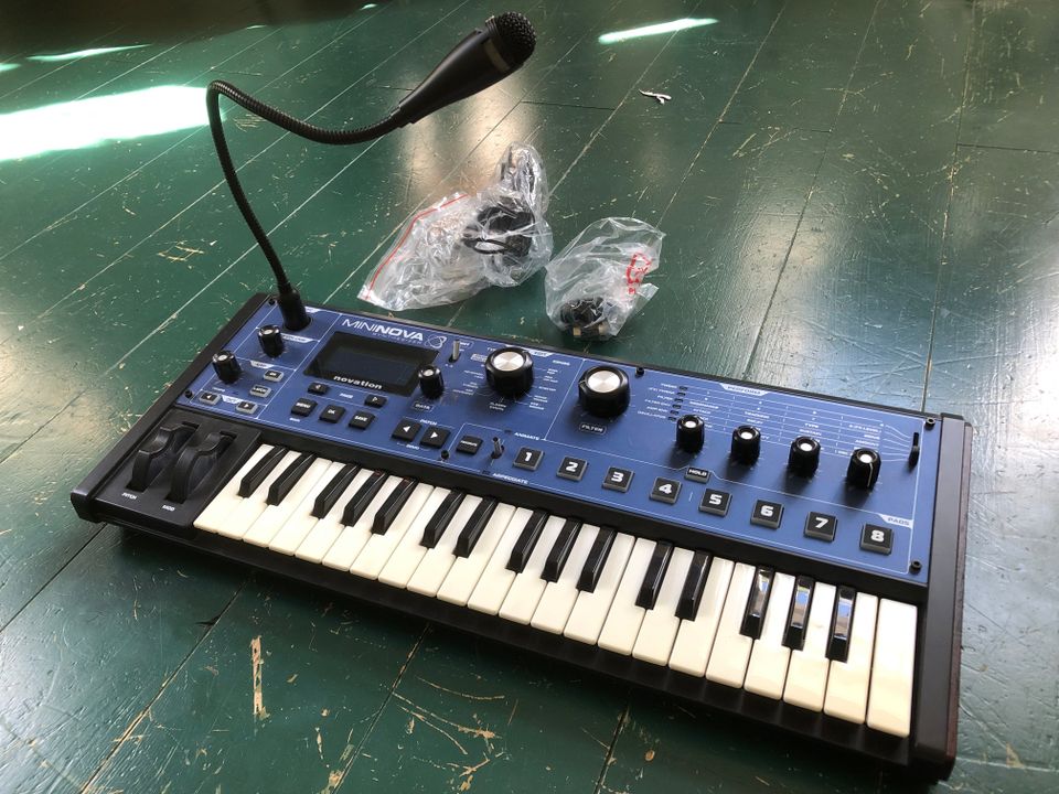 Novation Mininova synthesizer