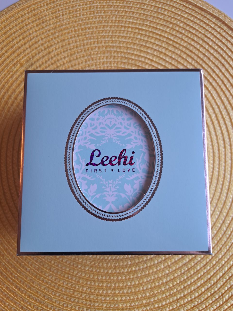 Lee Hi 1st Regular Album First Love