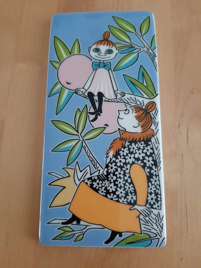 Muumi koristepuun laatta Mymmeli (2015) 89 x 18,9 cm